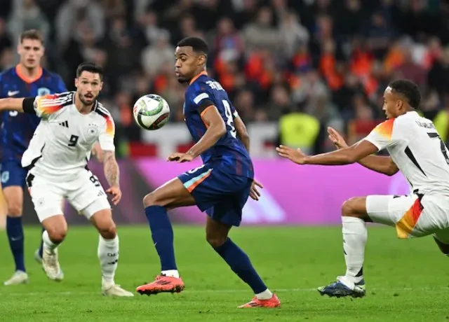 ĐTQG Đức trong trận gặp Hà Lan